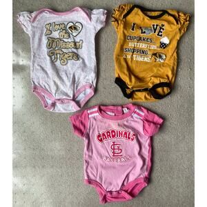 Infant Girl Bodysuits 0-3 Months Mizzou and Cardinals